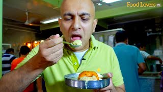 SOFTEST Idlis amp Crunchiest VADAS at Brahmins’ Coffee BarDelicious South Indian Breakfast Bengaluru [upl. by Suertemed431]