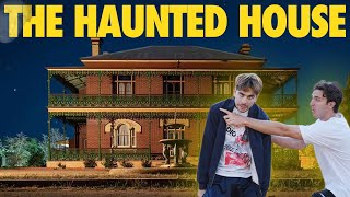 SLEEPING IN THE MOST HAUNTED HOUSE IN AUSTRALIA [upl. by Aynor]