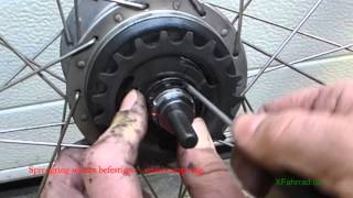 Zahnkranz bei einer 8Gang Nabenschaltung wechseln  Change the sprocket on a Nexus 8 gear hub [upl. by Jimmy]