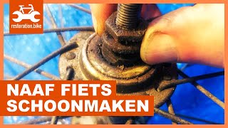 Naaf fiets schoonmaken [upl. by Ramalahs166]