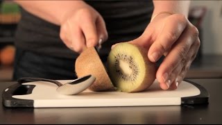 How To Properly Eat a Kiwi in 15 Seconds [upl. by Savadove]